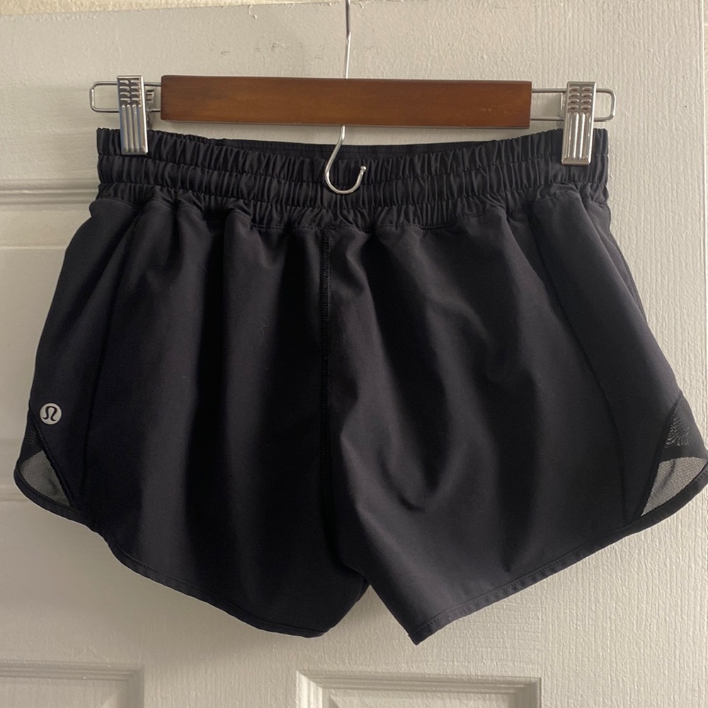 NWOT hotty hot 2.5” size 6 BLACK